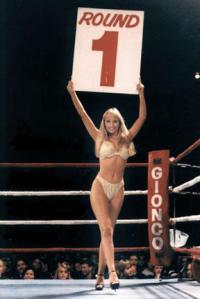 Boxing round 1 card girl